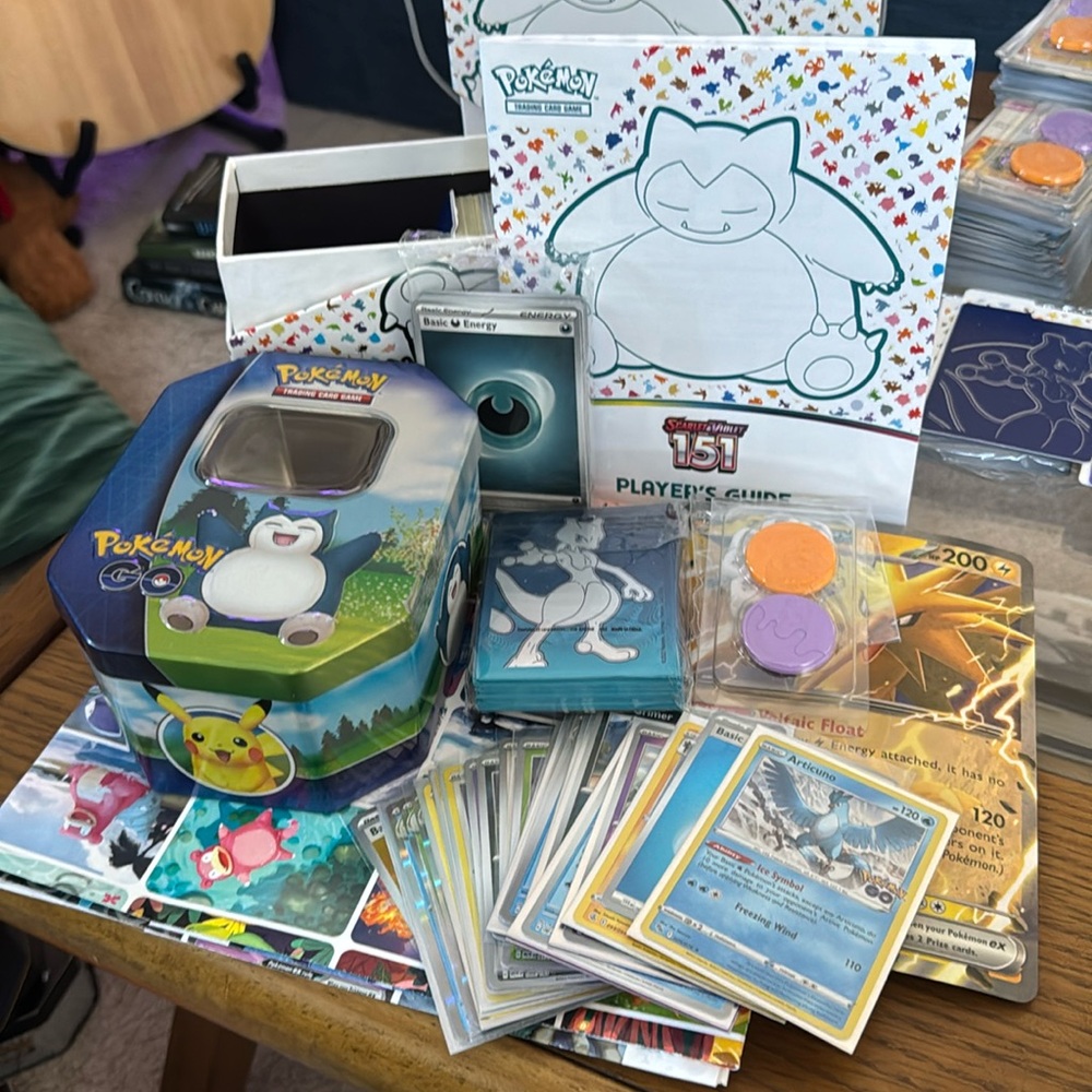 Pokémon TCG Lot #2 - Includes 200+ Pokemon Cards, 65 Sleeves, Tin, Box, Poster +